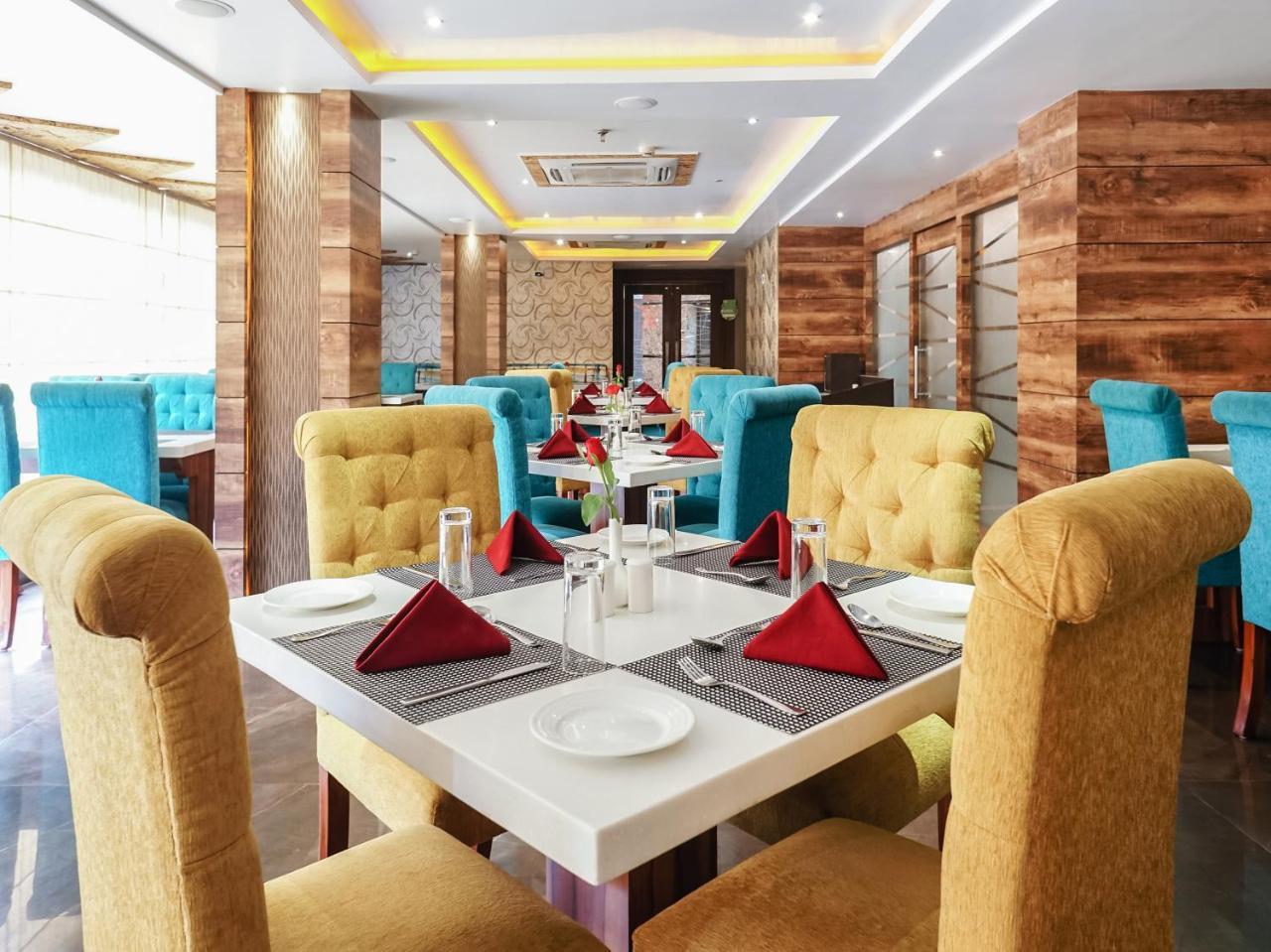 Treebo Tryst The Kalyaniz Guwahati Exterior foto